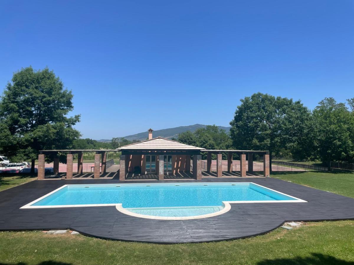 Casa Vacanza Villaggio Poggio Rosso Arezzo Bagian luar foto